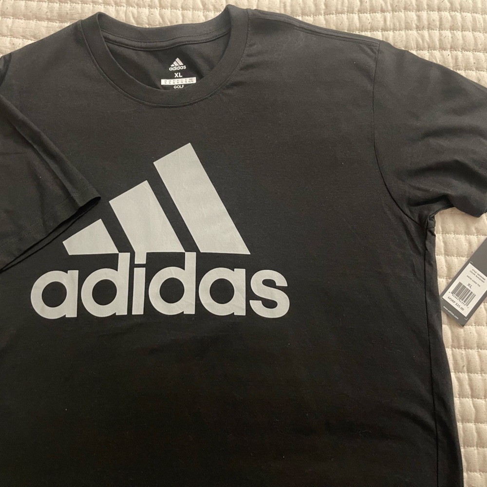 Adidas Men’s T-Shirt Extra Large XL NWT Smoke-Free Home